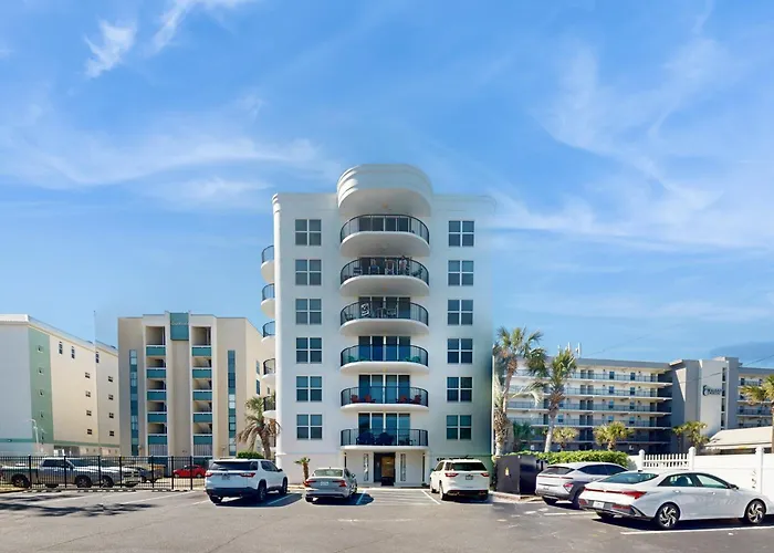 Dune Pointe 403