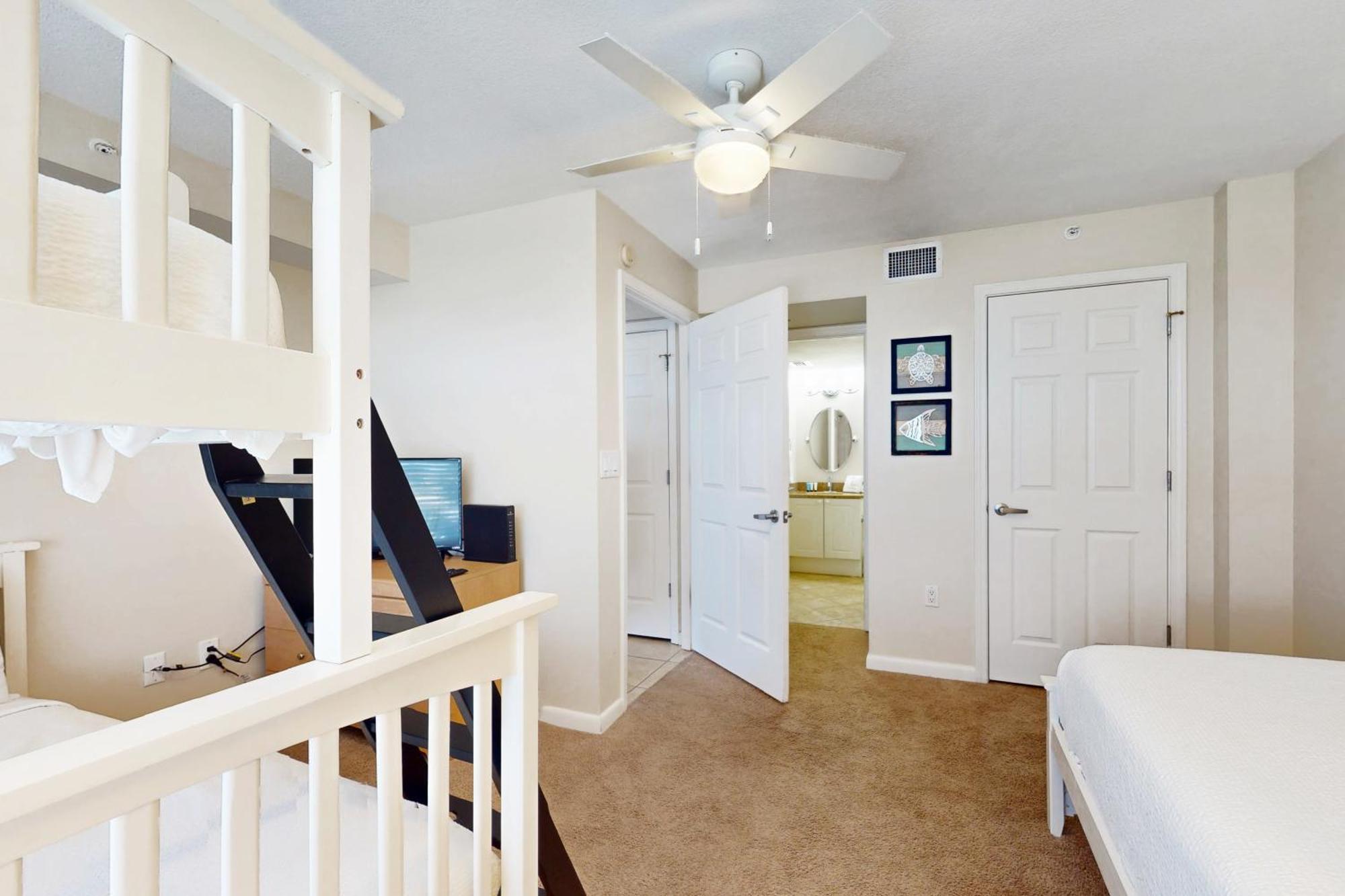 Dune Pointe 403